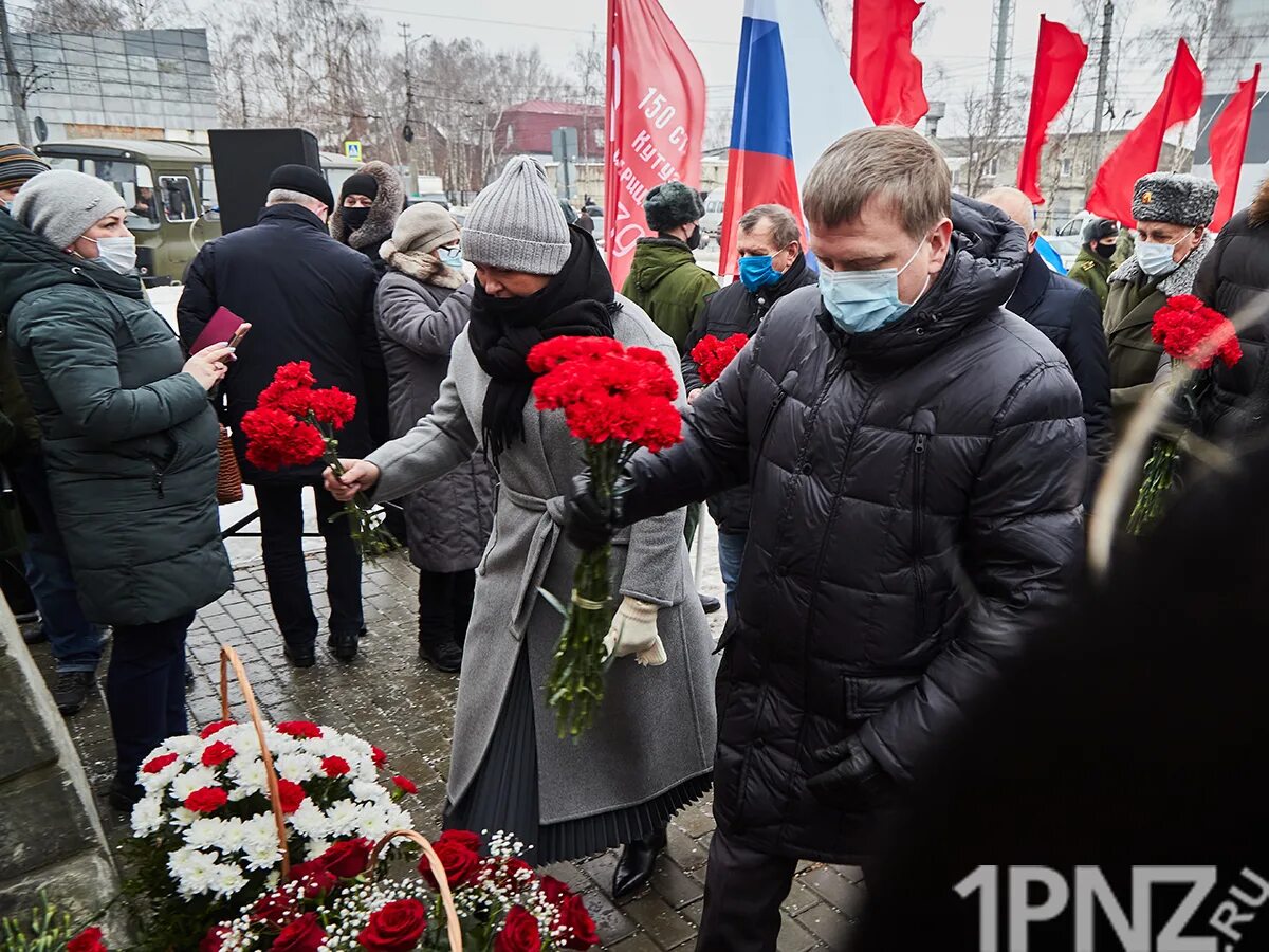 Найти блокаду. Фото с празднования снятия блокады в Питере. В Пензе участники снятия блокады Ленинграда. В Пензе живут участники снятия блокады Ленинграда. В Пензе поздравили участника снятия блокады Ленинграда.