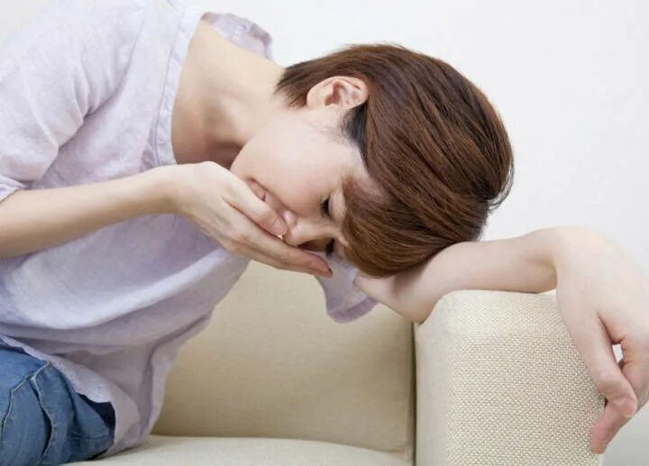 Тошнит на нервной почве. Отрыжка при неврозе. Мигрени у детей картинки. Диарея от стресса. Тошнит на нервной почве.