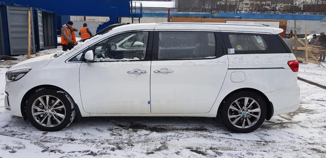 1 18 2021. Kia Carnival 2020. Kia Carnival 3. Новый Kia Carnival 2020. Киа Карнивал 2020 года.