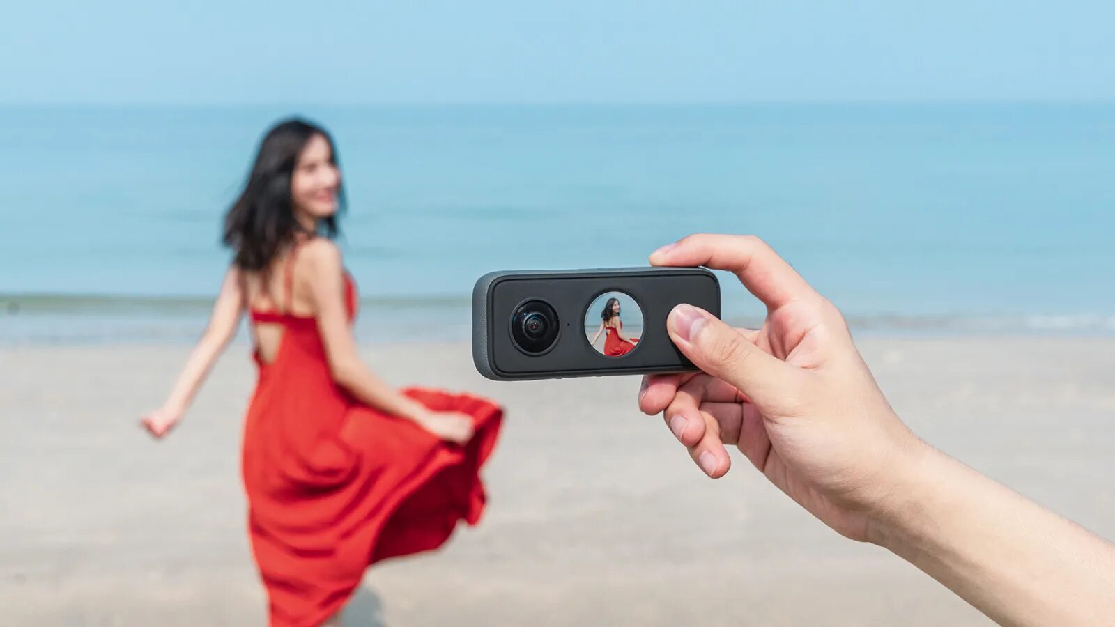 Инста оне. Камера insta360. камера 360 insta360 one x2. insta 360 one x2. инста 360 one x 2.