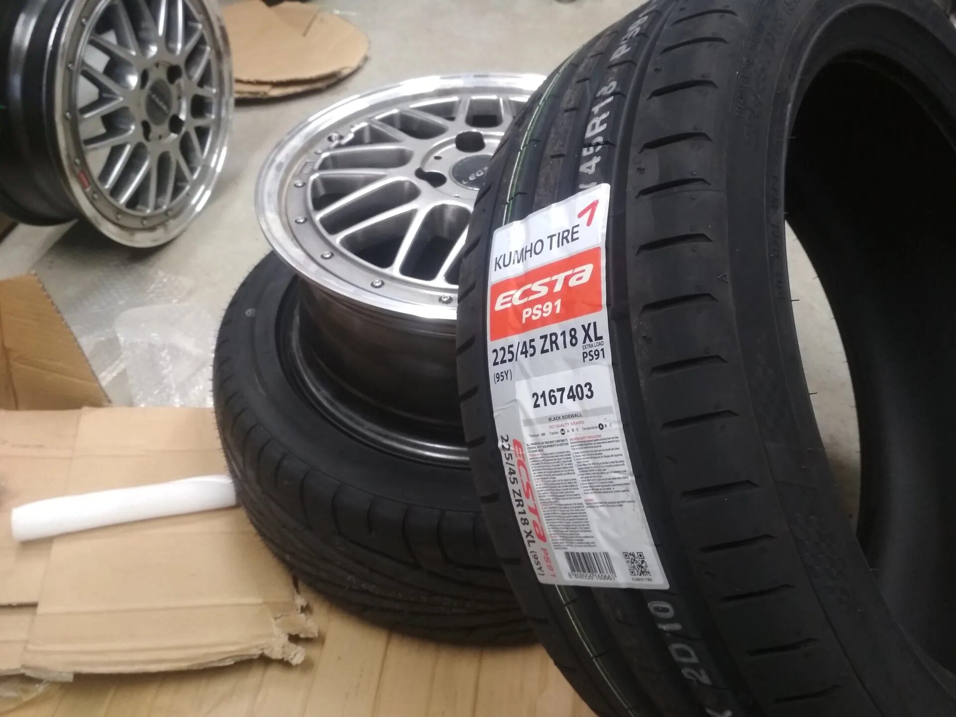 Шины Kumho Ecsta ps91. Kumho Ecsta ps91 255/45 r19. Kumho Ecsta ps91 245/45 r19. Kumho Ecsta ps91 245/40 r18. 255 45 r19 лето