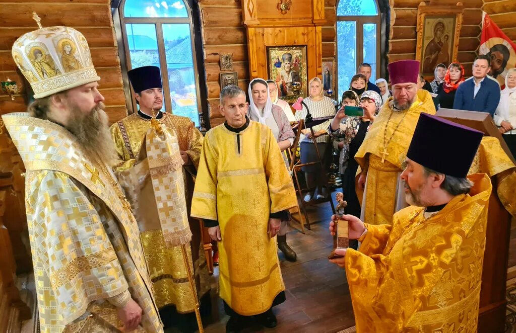 иерей сергий смирнов нововоронеж. иерей андрей гильгенберг. протоиерей леонид гришанов. виктор бурдин священник кострома. протоиерей леонид гришанов воронежская область.