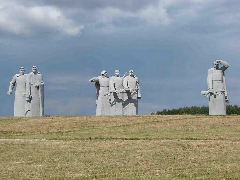 Дубосеково бой участники. Дубосеково. дубосеково 1904 здания. дубосеково 1984. дубосеково музей.