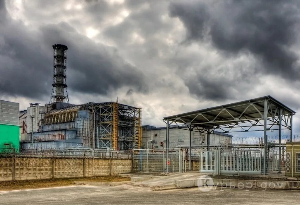 Чернобыльская атомная электростанция. Чернобыль 26.04.1986. Припять атомная станция. Припять ЧАЭС 1986. Атомная энергостанция Чернобыль.