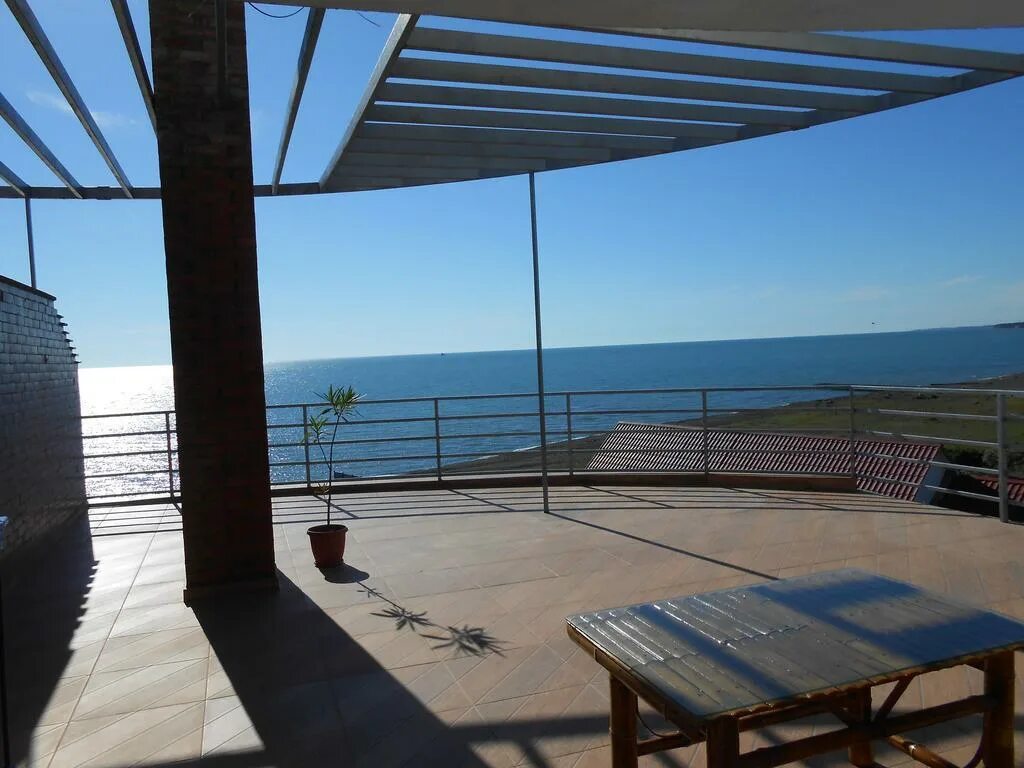 Уреки отели. Hotel gns уреки. Уреки отэль эдэми. Exotica уреки. Уреки отели.