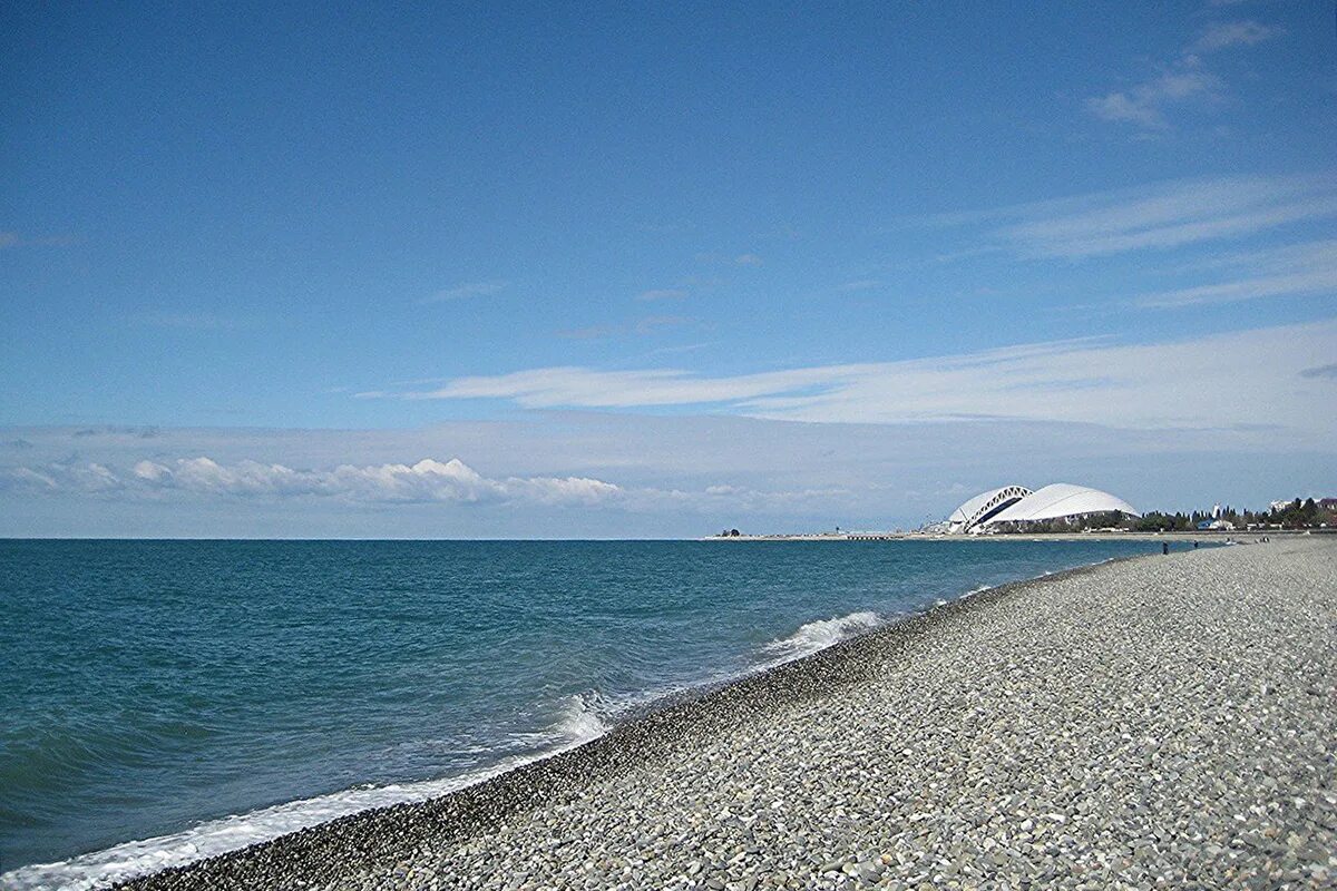 Лучшее море в сочи. Черное море имеретинская бухта. сочи пляж имеретинская бухта. набережная имеретинской бухты адлер. имеретинский пляж адлер.