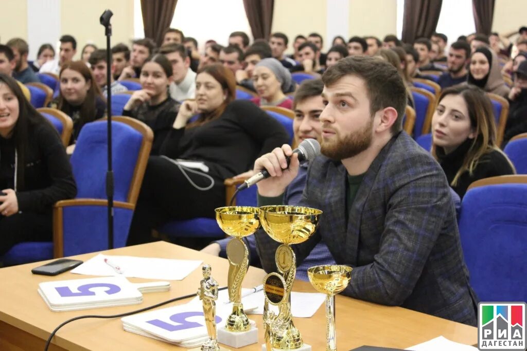 Квн дгу. Прометей ДГУНХ. Университет народного хозяйства в Махачкале.