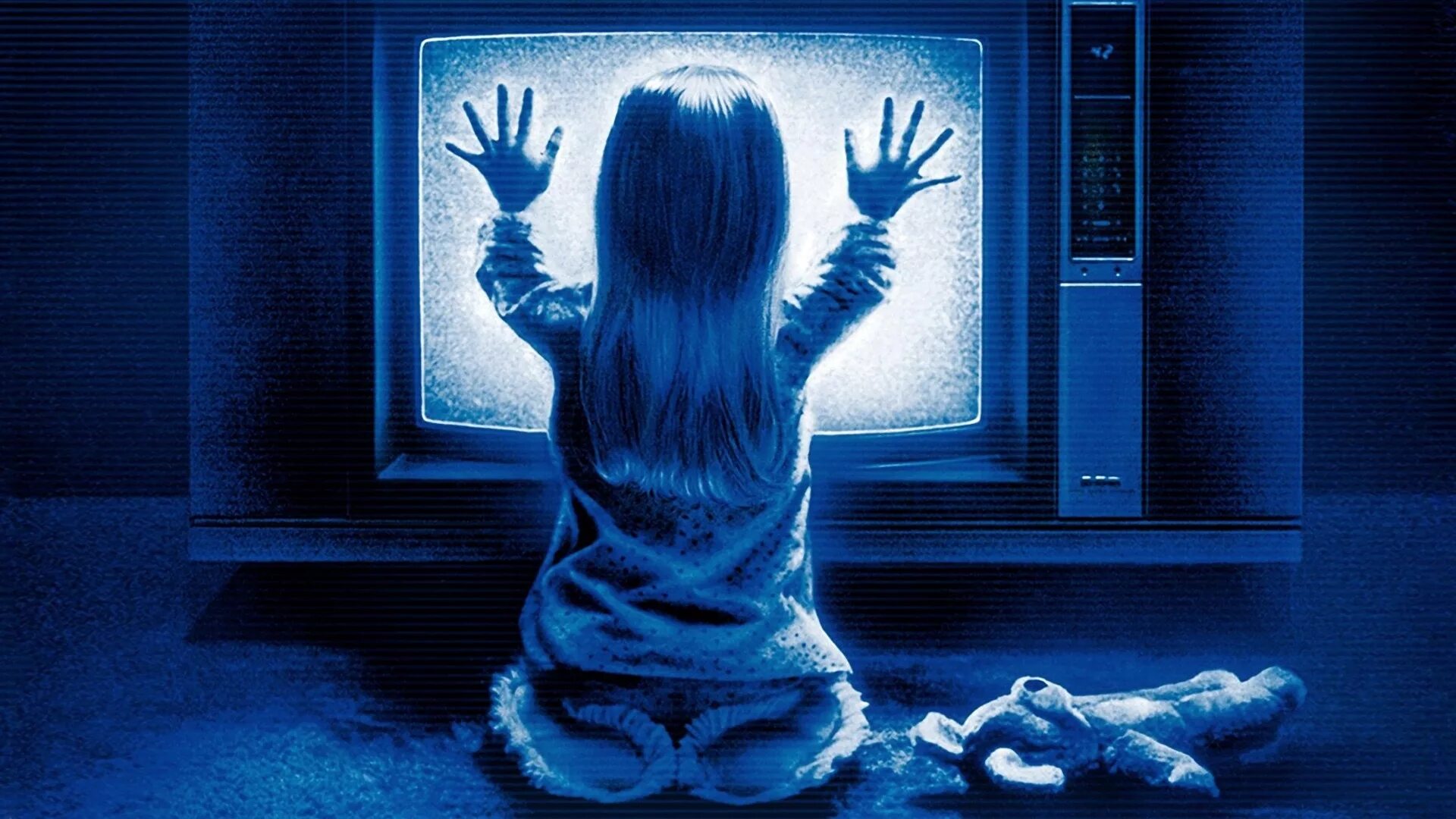 Старый телевизор. Картинки на рабочий стол ужасы. Страшный телевизор. Horror tv. Страшный телевизор.