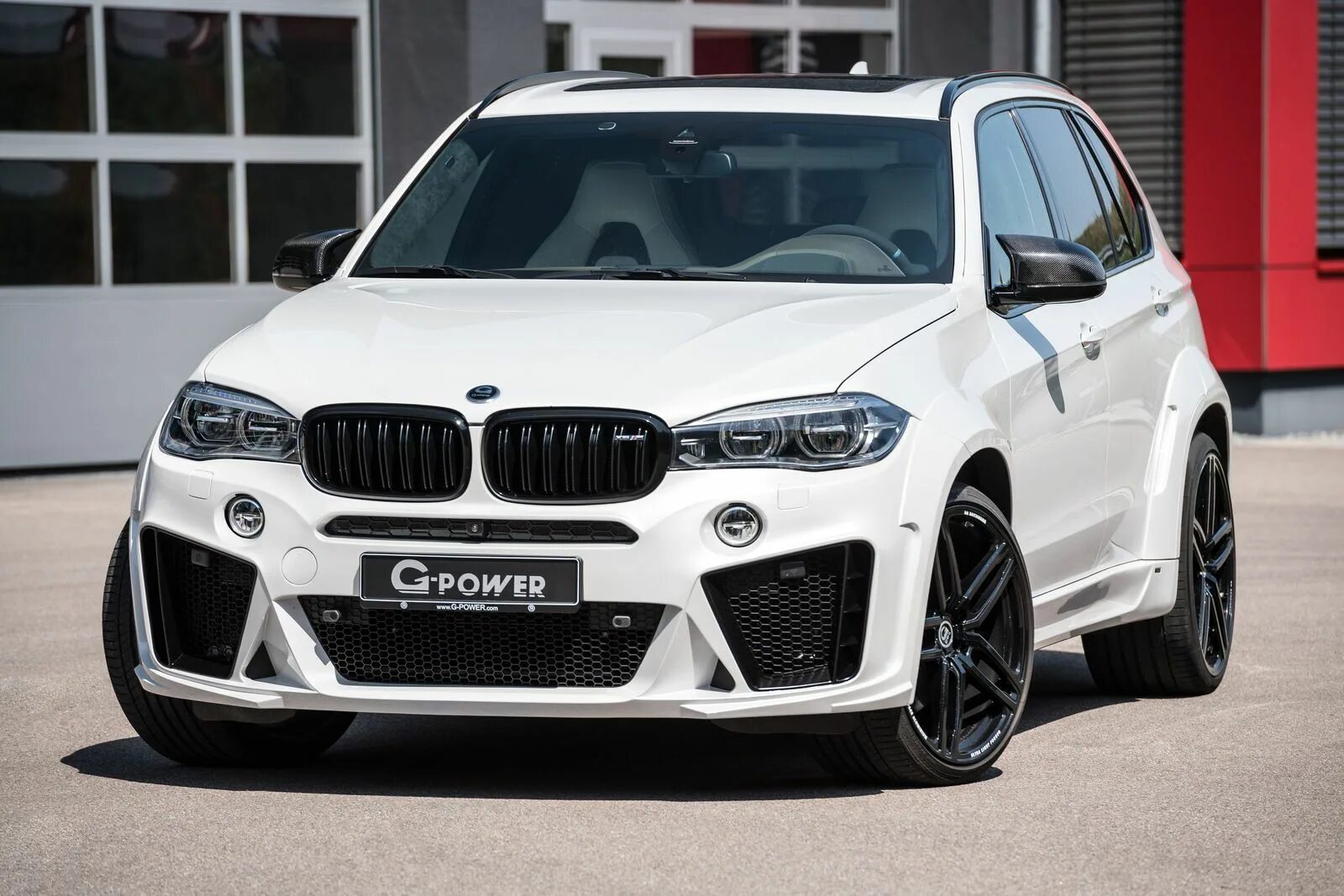 5х 5x 5x 5x. BMW x5m 2017. BMW x5m белый. BMW x5 f85 g Power. BMW x5 f85 White.
