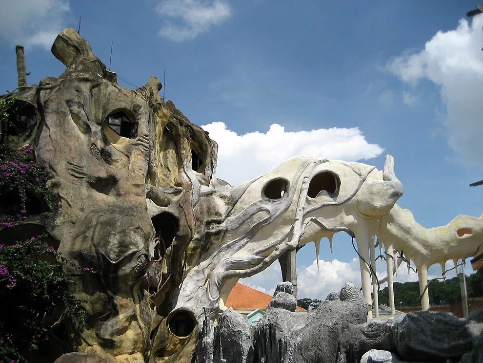 Сумасшедший дом вьетнам. Ханг нга далат вьетнам. Crazy house hotel. Отель в далате crazy house. Вьетнам далат.