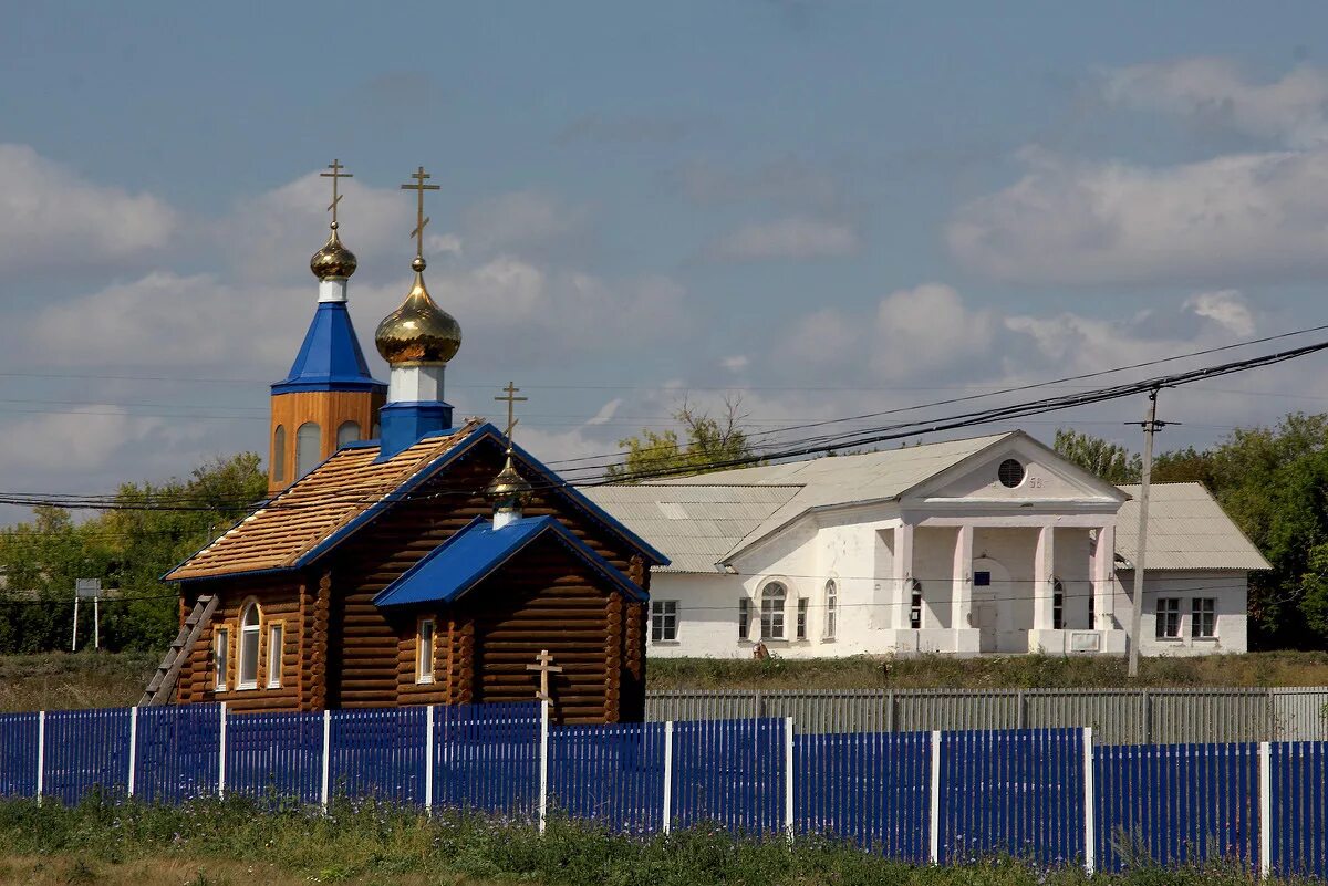 Село плавное. Верхняя маза Радищевский район. Ульяновская область Радищевский район село верхняя маза. Храм в верхней МАЗЕ Радищевского района Ульяновской области. Памятник Денису Давыдову (верхняя маза).