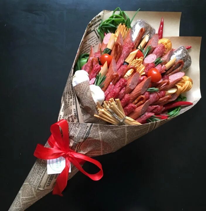 съедобные букеты для мужчин. съедобные букеты пермь. съедобный букет. букет с фруктами и цветами. съедобные букеты для женщин.