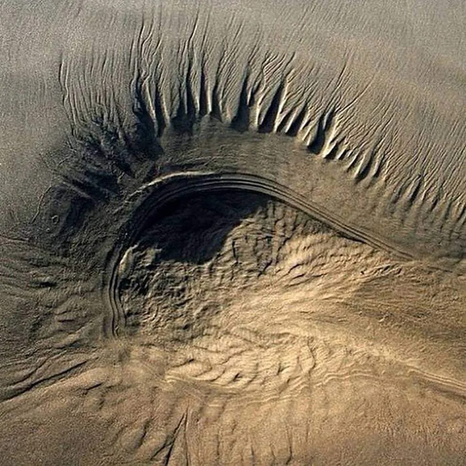 Глаз пустыни 2. Око пустыни дехна. ришат око пустыни. око пустыни иран. ришат мавритания.