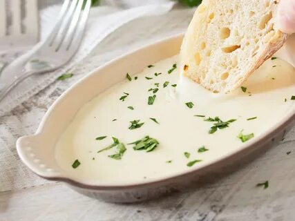 Домашний соус с зеленью и чесноком