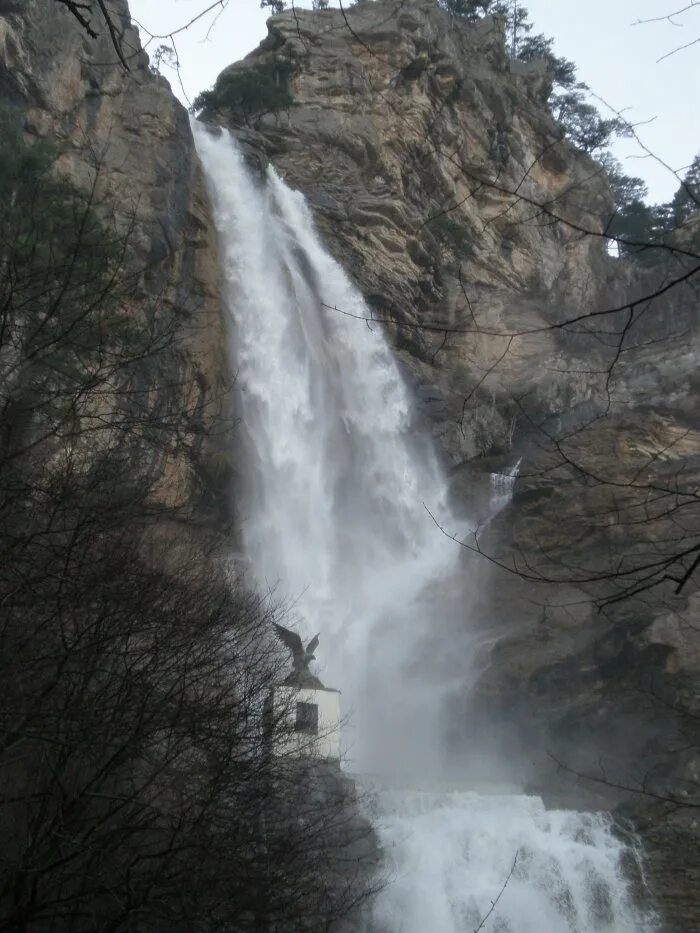 Водопад Учан-Су. Водопад Учан-Су в Ялте. Алупка водопад Учан Су. Экскурсии на водопад Учан Су. Высота водопада учан су