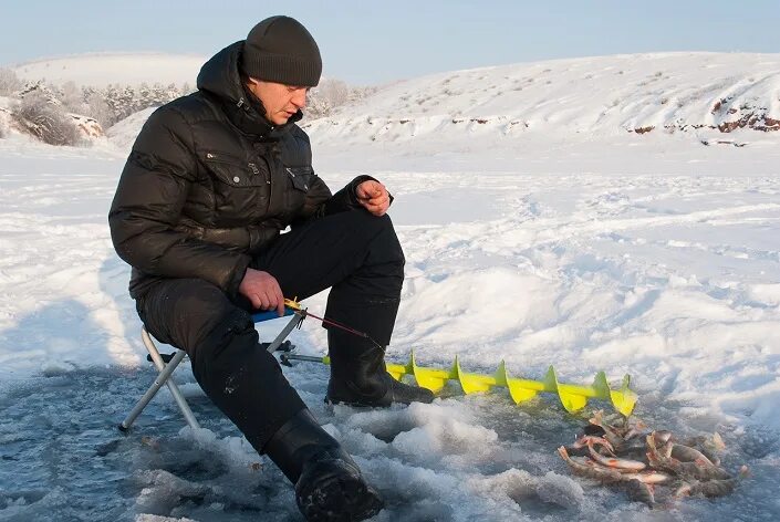 Рыбалка на братском. Братское водохранилище рыбалка. Зимняя рыбалка на братском водохранилище. Уровень братского вдхр. Рыбалка на братском водохранилище зимой.