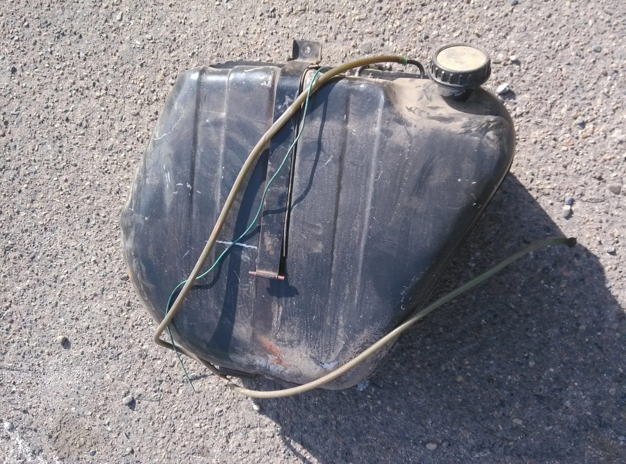 Бак топливный 2106. Топливный бак ваз 2107. топливный бак ваз 2106. бензобак ваз 2107. топливный бак ваз 2107 инжектор.