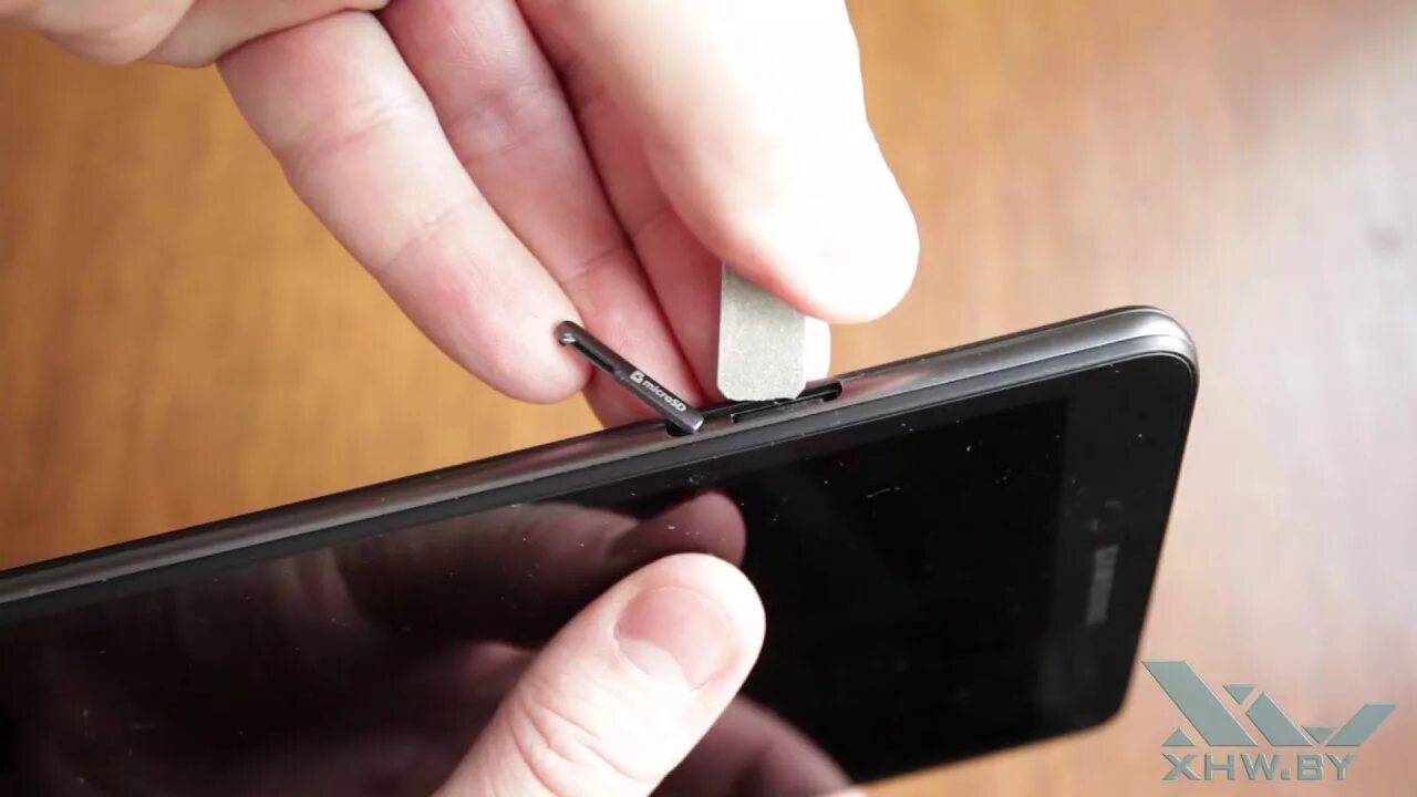 Samsung galaxy tab a7 сим лоток. Вставить сим карту в планшет самсунг. Сим карта на samsung galaxy tab a8. Samsung galaxy tab сим картой. Как вставить симку в планшет самсунг.