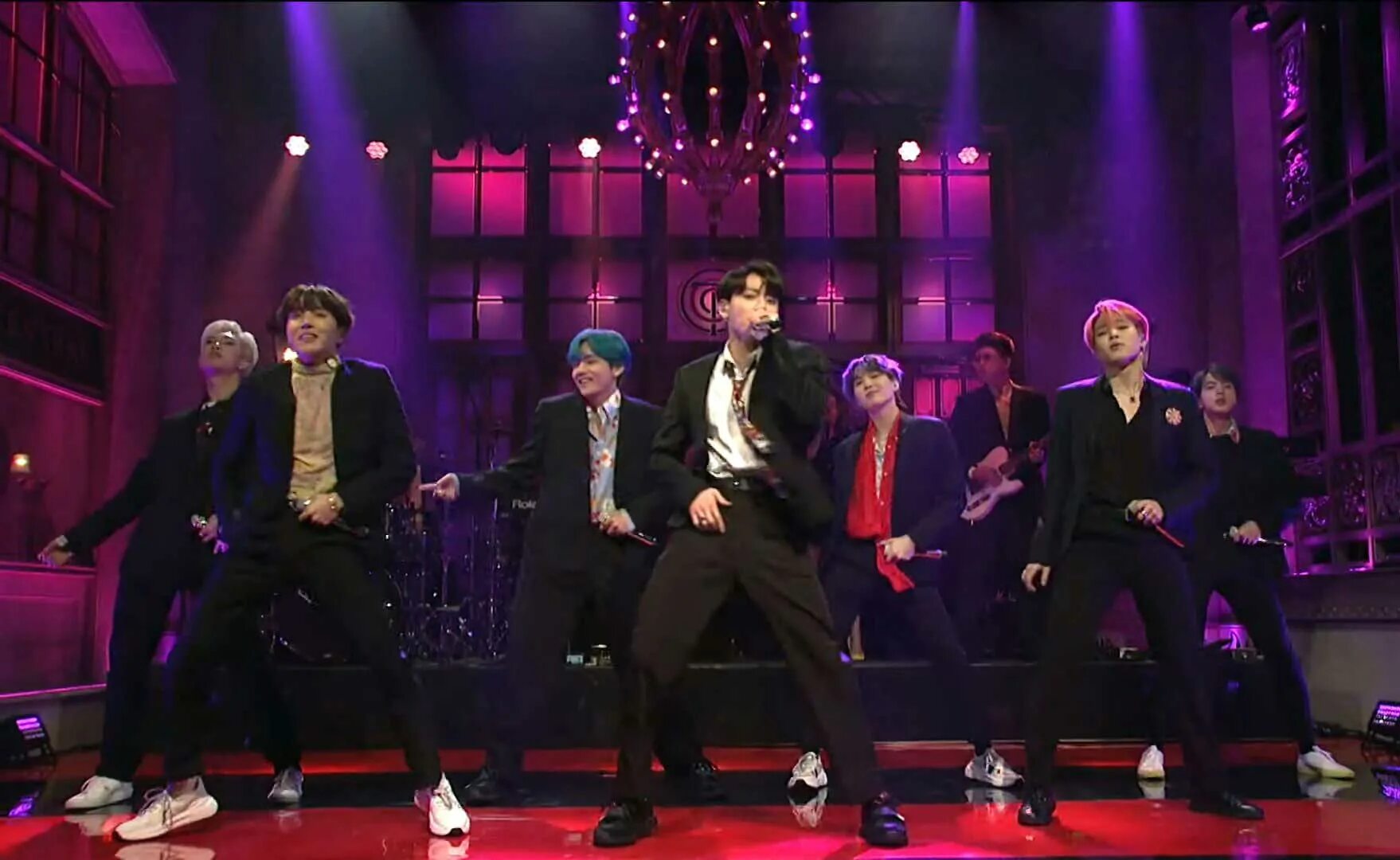 BTS SNL. BTS Saturday Night Live - SNL. БТС на шоу Грэма Нортона. Песня в исполнении бтс