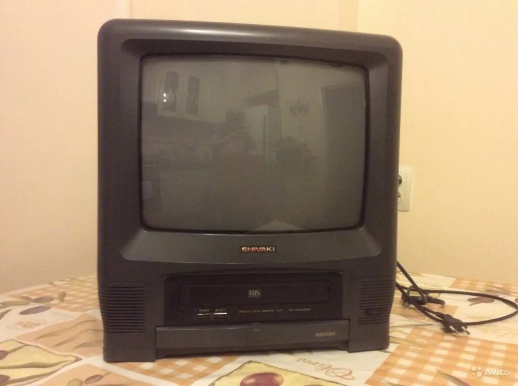 Телевизор 38 см. Телевизор izumi tle15h311b. Телевизор 38 см. Телевизор toshiba элт 2150. Видеодвойка.
