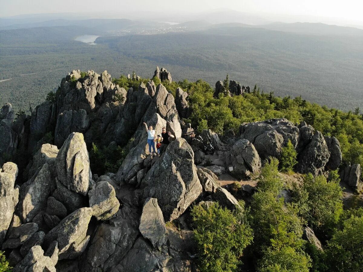 парк таганай где. таганай национальный парк двуглавая сопка. национальный парк таганай хребты. национальный парк таганай гора семибратка. национальный парк таганай златоуст.