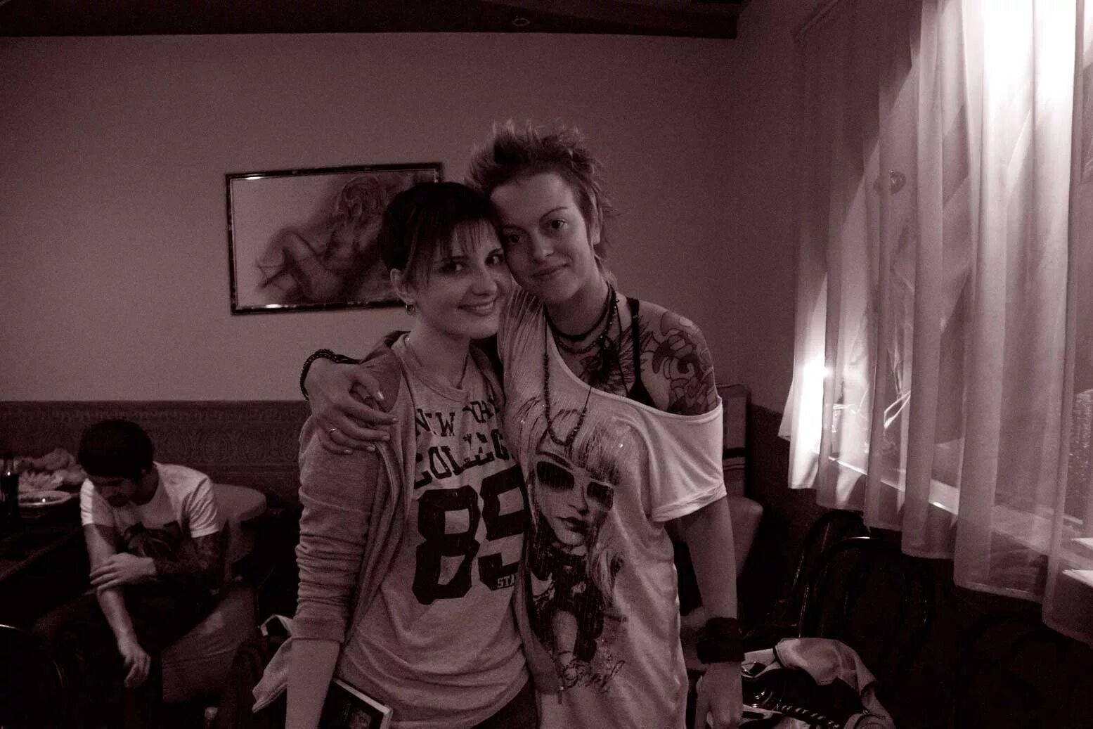 Зачем ты под черного легла alai. Оля Маркес лысая. Alai oli Хмыров. Оля Маркес 2007.