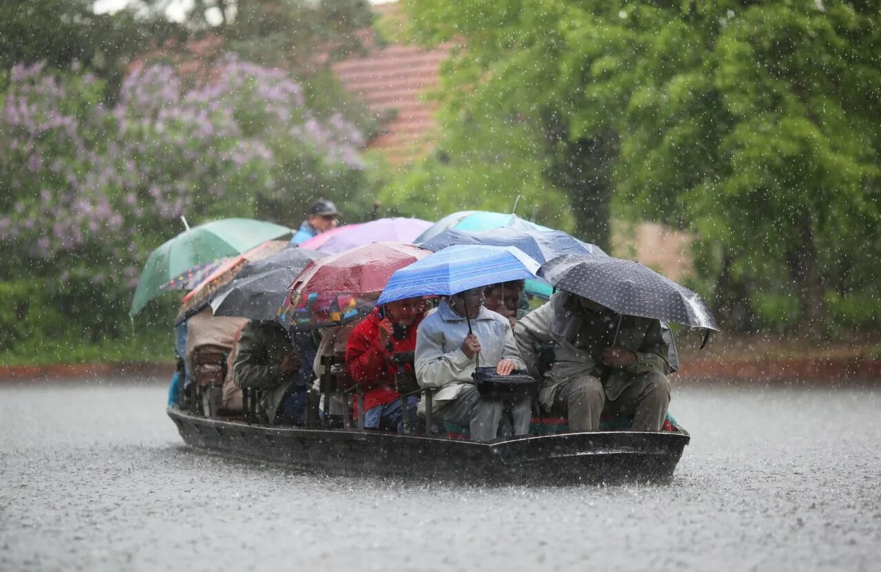 The weather was getting bad. Awful weather. weather gets bad. get caught in bad weather. the worst weather.