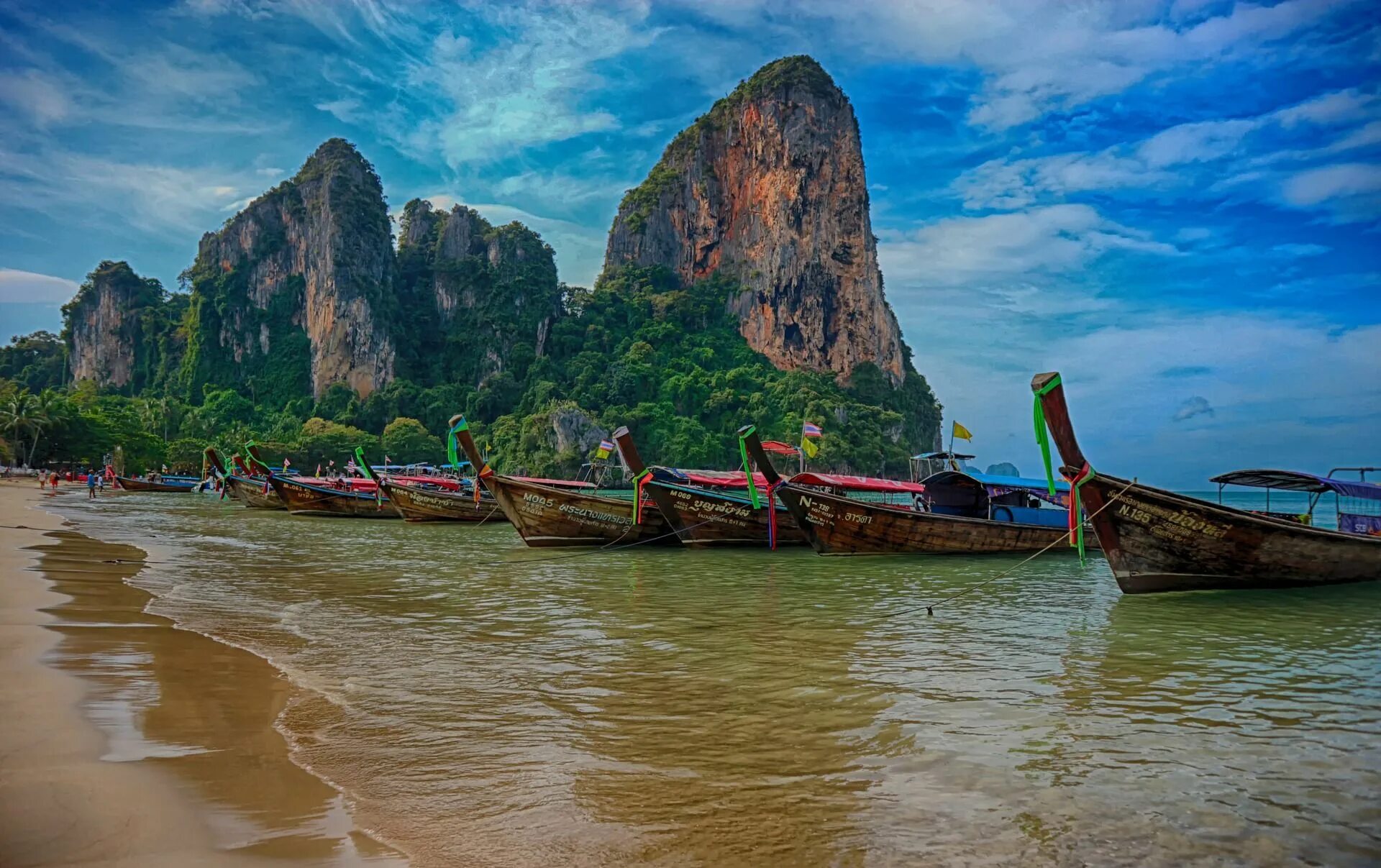 Тайские фото. Рейли-Бич Таиланд. Рейли Бич Краби. Railay Beach Таиланд. Пляж Рейли Бич Таиланд.