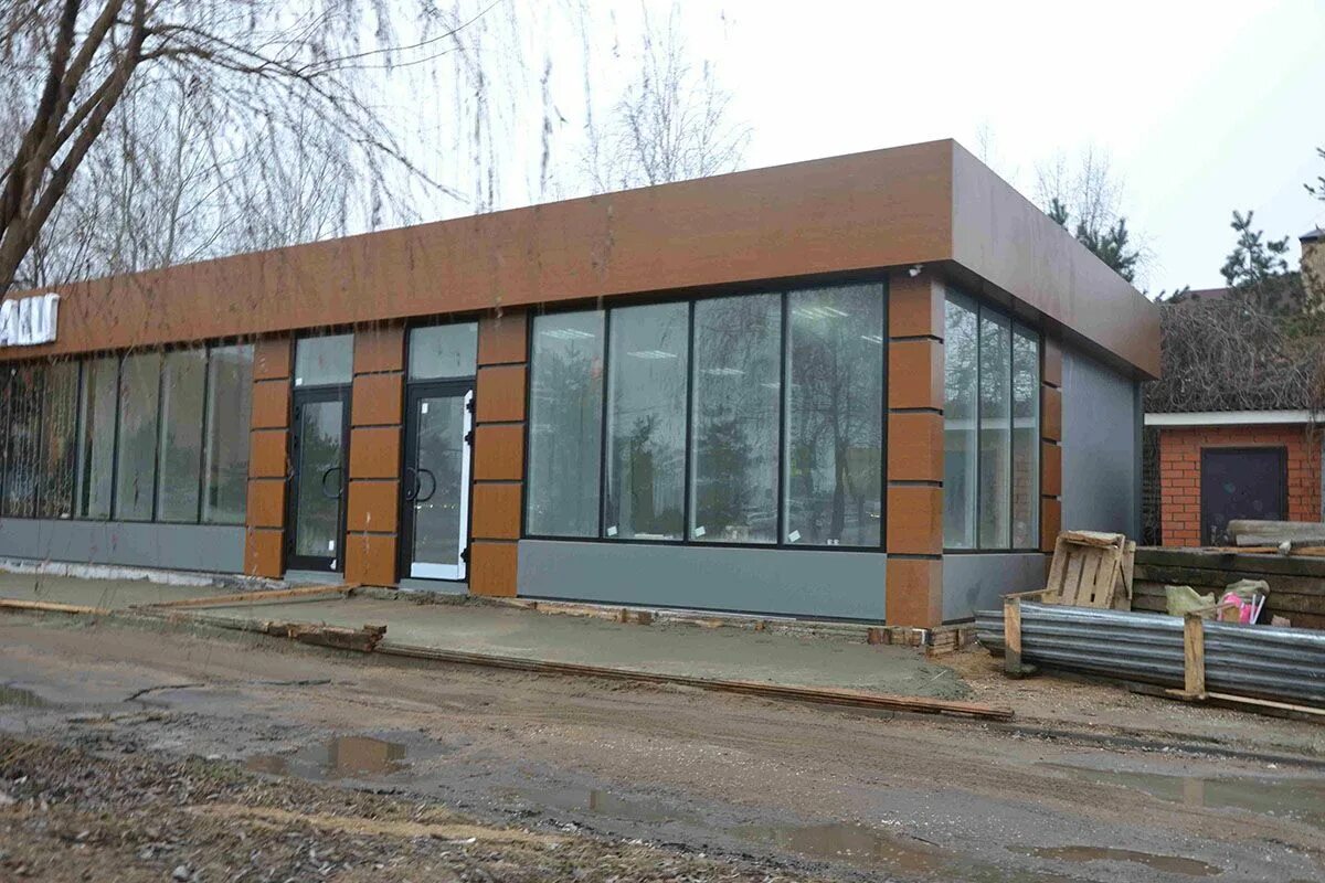 фасад торгового павильона. павильон длинный. быстровозводимые павильоны. павильон длинный. модульный павильон.