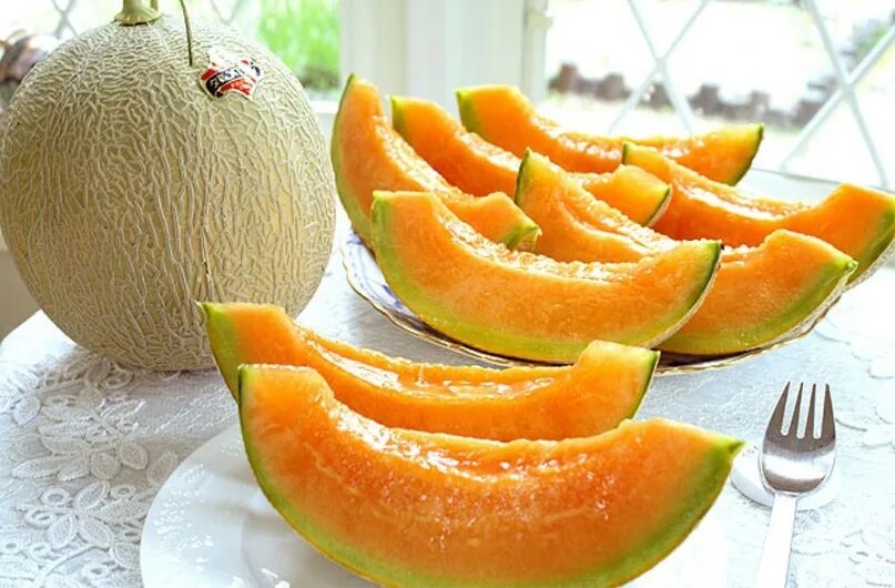 Дыня нарезанная. Дыня король юбари. Дыня фото картинки. Дыня самая вкусная и сладкая. Дыня торпеда.