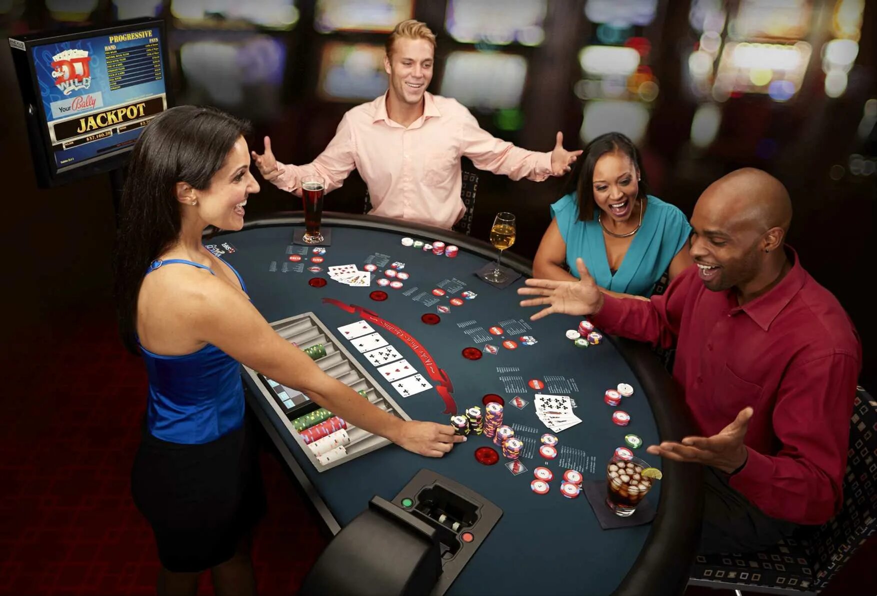 Развлечений азарта. Азартные игры. Казино. Люди играющие в азартные игры. Название казино.