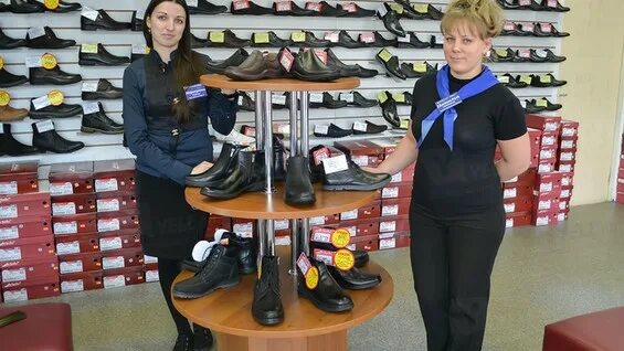 Ozon интернет магазин товары. Лодейное поле надпись. Озон график работы пунктов. Озон интернет магазин в лодейное поле. Озон.