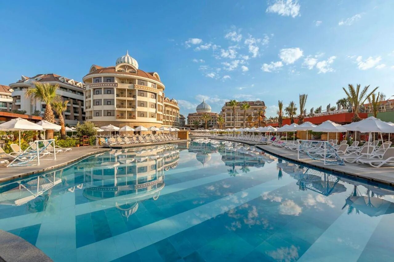 Kirman hotels. Кирман Белазур. Кирман Белазур Турция Белек. Kirman Belazur Resort Spa 5 Турция. Кирман Белазур Белек пляж.