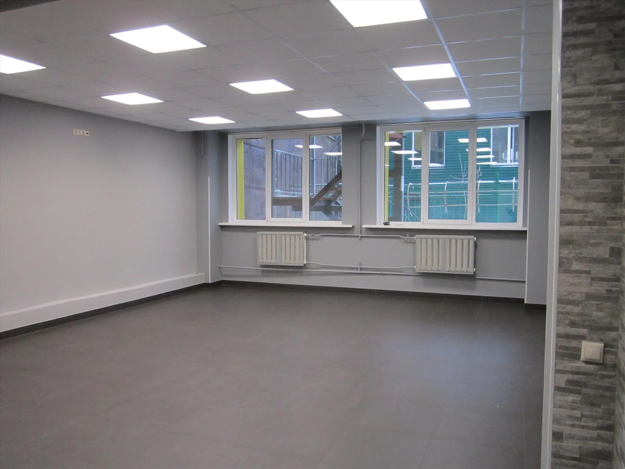 Помещение под магазин в ленинском районе. Сдаются в аренду помещения срочно. Улица октябрьская 49 новосибирск. Снять помещение под магазин минск. Октябрьский проспект, 2б маяк плаза.