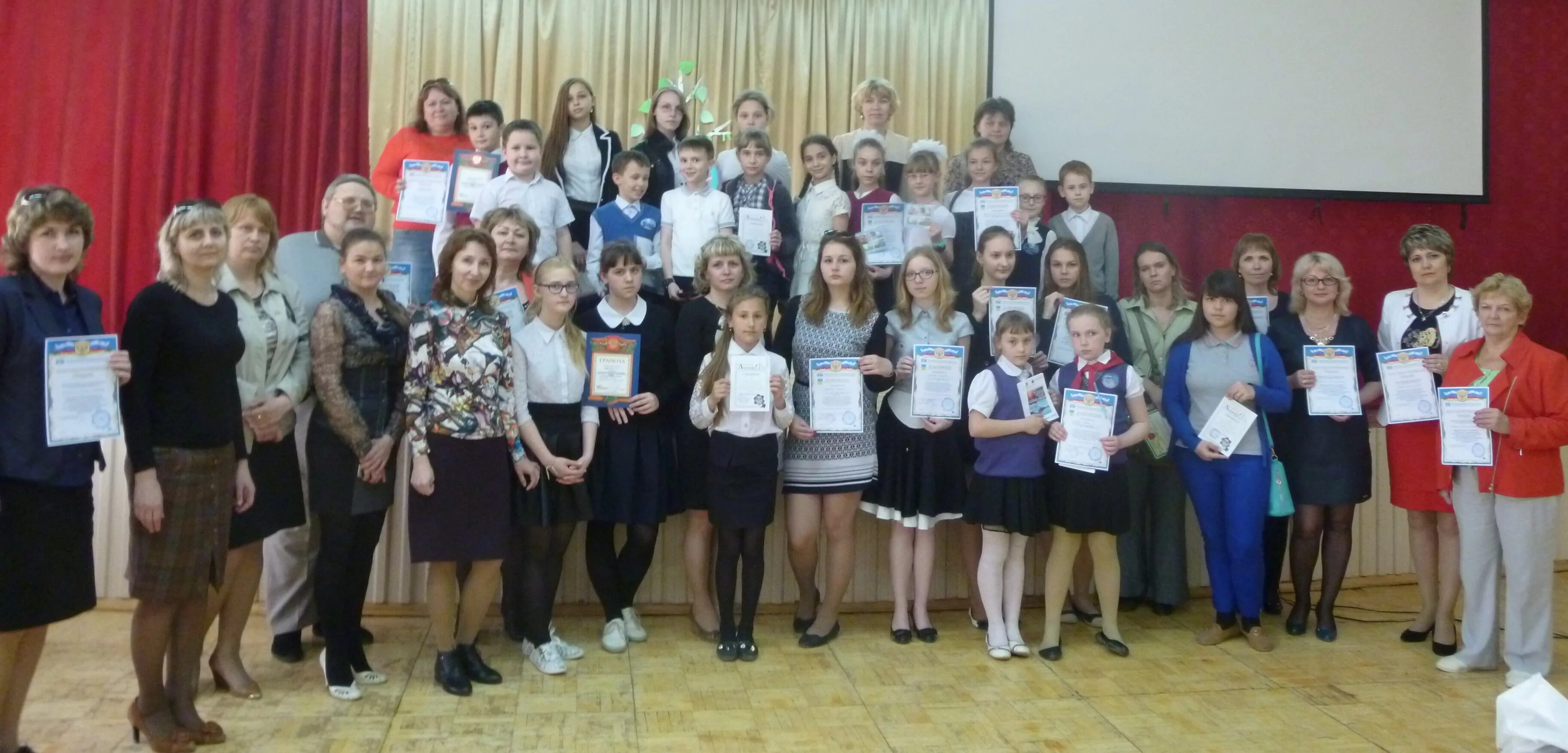 школа 17 волжского волгоградской области. школа 34 волжский официальный сайт. учителя школы номер 17 волжский. школа 22 волжский. 17 школа город волжский.