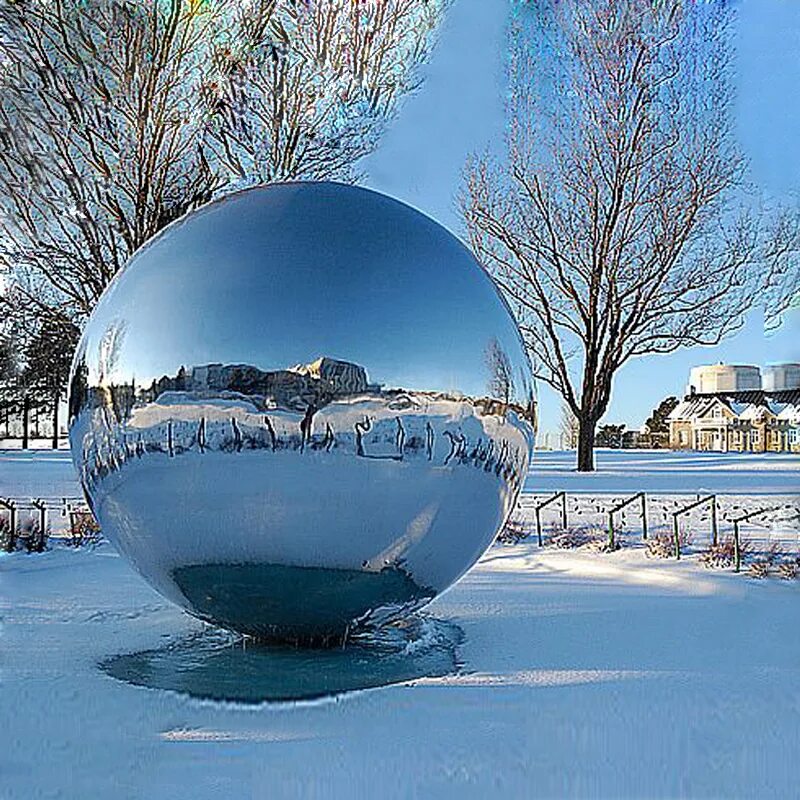 Вешу шар. Скульптура шар. Современная скульптура шар. Сфера зима. Сфера из металла большого диаметра.