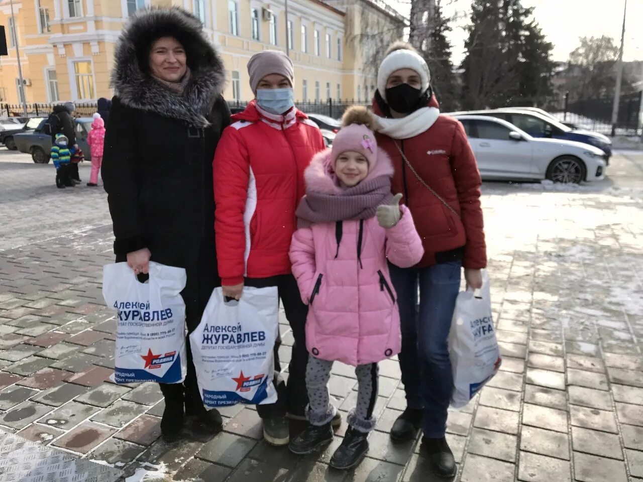 Март тамбов сайт. Эндерей акция в поддержку. Подслушано в Тамбове. КРОССМАРТ Тамбов.