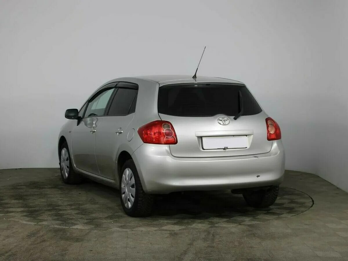 Toyota auris 1.6. Toyota Auris 2009. Тойота аурис 2007 белая. Тойота аурис 1.6 механика. Аурис 124 л с.