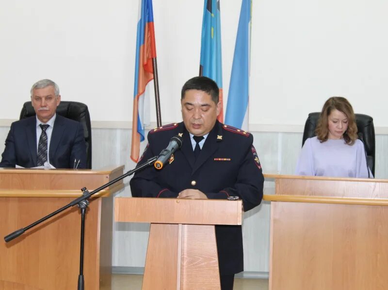 Сайт черногорского городского суда республики. Начальник ОМВД Черногорска. Сагалаков начальник черногорской полиции. Сагалаков Черногорск.