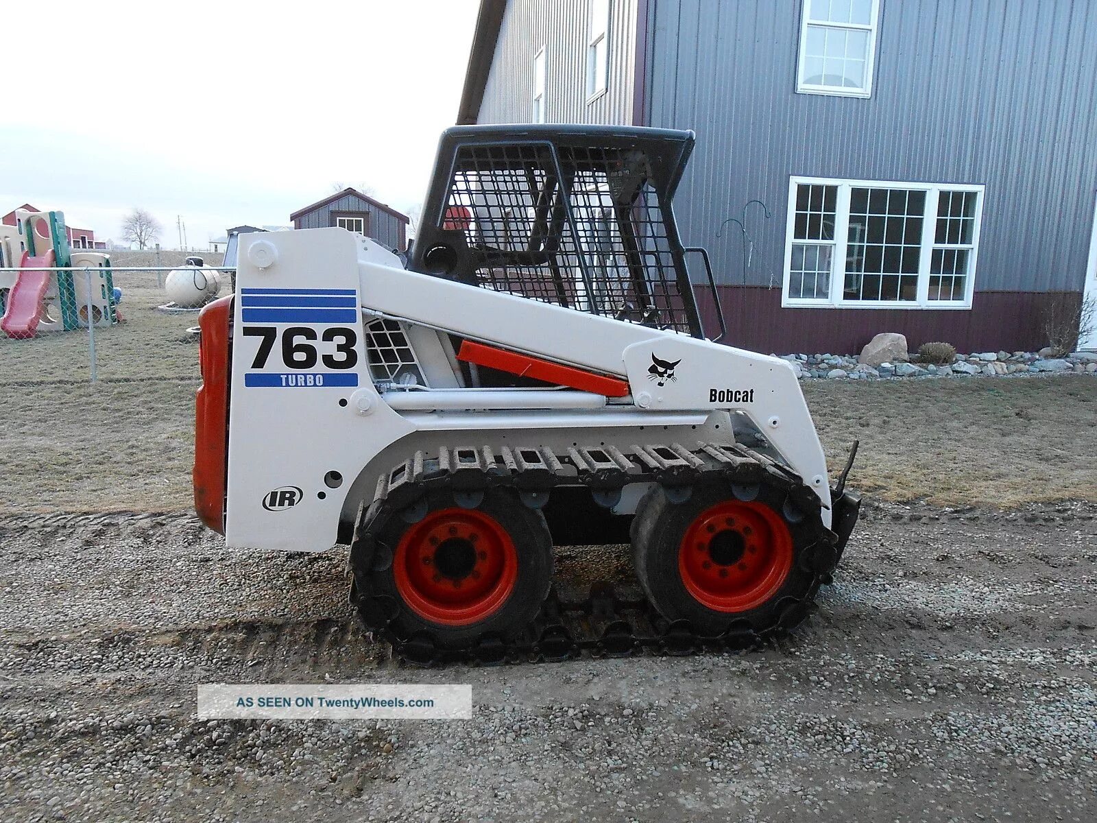 Бобкэт 763. Bobcat модели 763. Бобкэт 300. Bobcat 763 технические характеристики. Bobcat вес