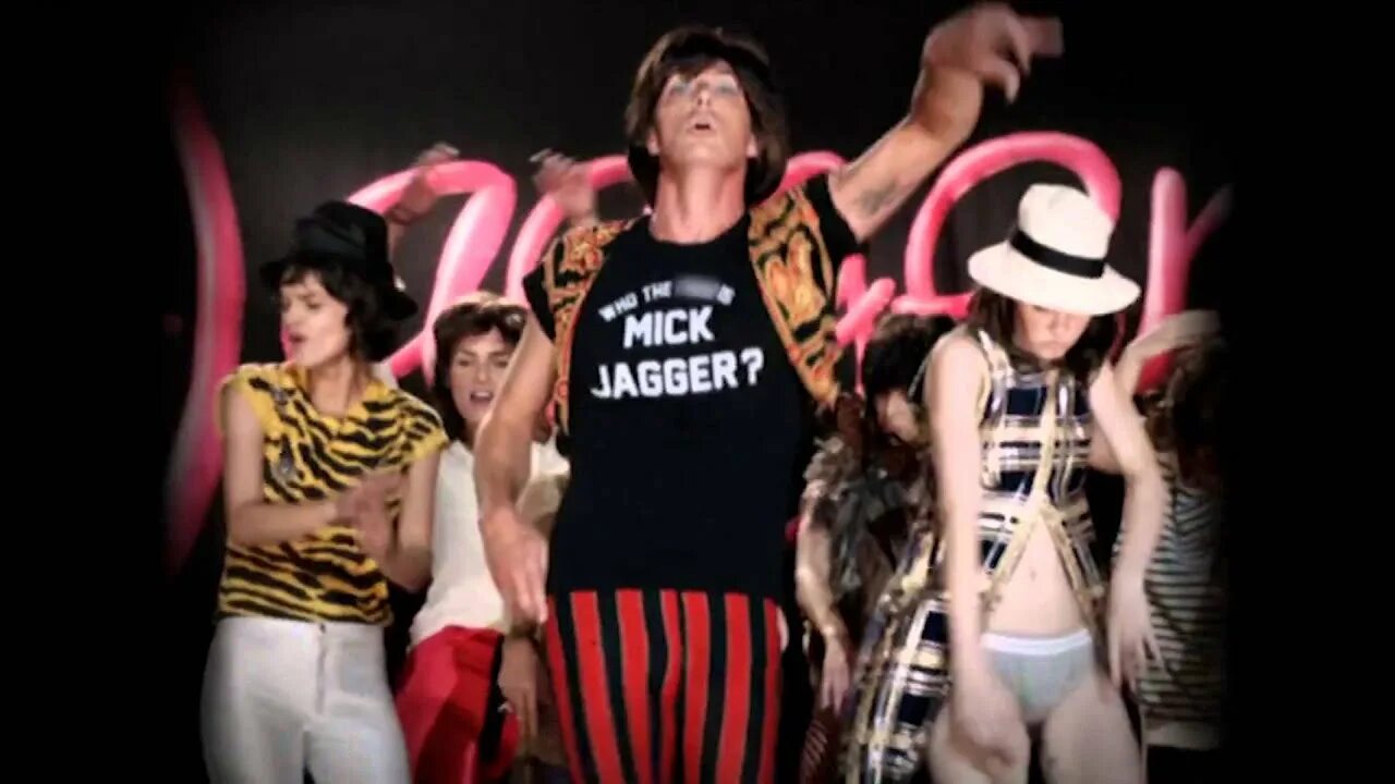 Лайк джаггер. Марун 5 Мик Джаггер. Марун Мик Джаггер клип. Tyler Ward moves like Jagger.