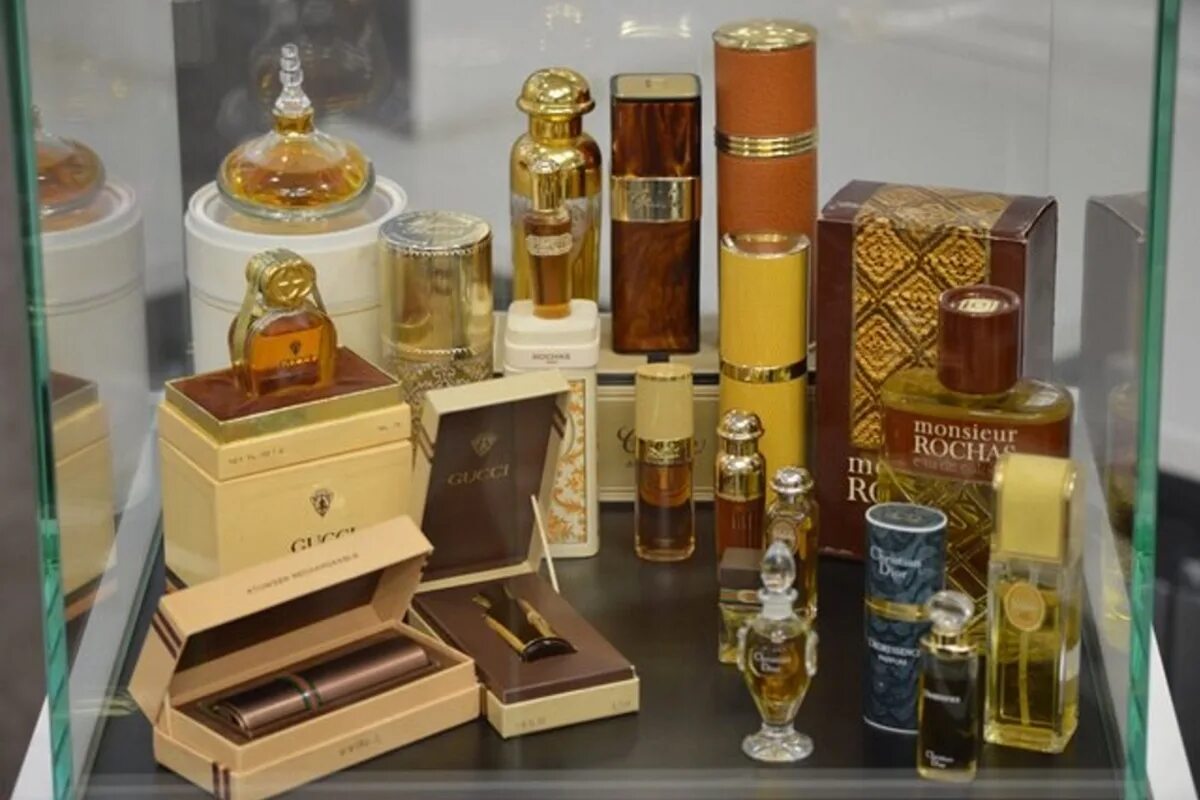 элитный парфюм для женщин. форум парфюмерии. парфюм для печати голубой фото. форум парфюмерии. частная коллекция парфюмерия.