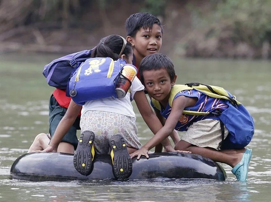 Ризал Филиппины. Самая опасная дорога в школу. Филиппинские детишки. Самый опасный ребенок в мире. Какие опасности пришлось преодолеть
