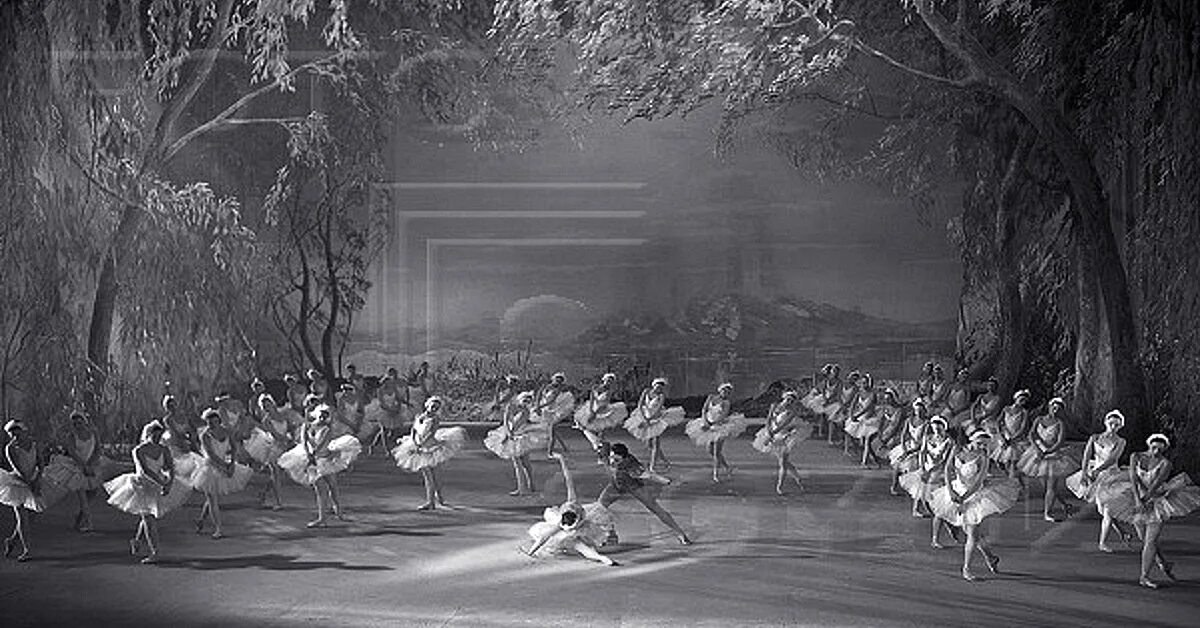 Балет Лебединое озеро 1877. 1877 - Премьера балета п.и. Чайковского "Лебединое озеро".. Балет Лебединое озеро Петипа. Мариус Петипа «Лебединое озеро», 1895. Лебединое озеро 20
