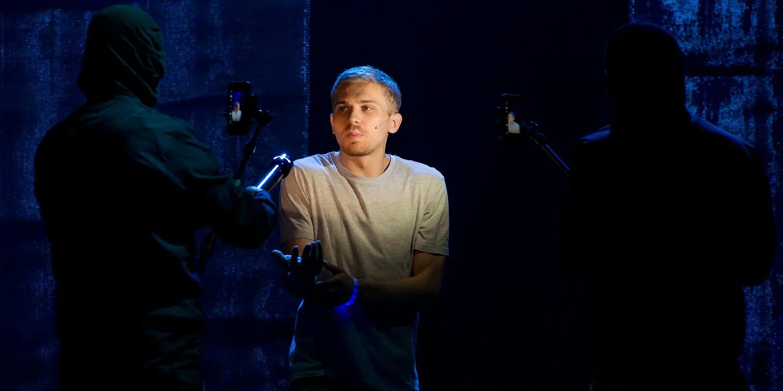 постановка текст. спектакль слово за слово красноярск. текст глуховский спектакль. спектакль текст театр. пропущенные знаки препинания.