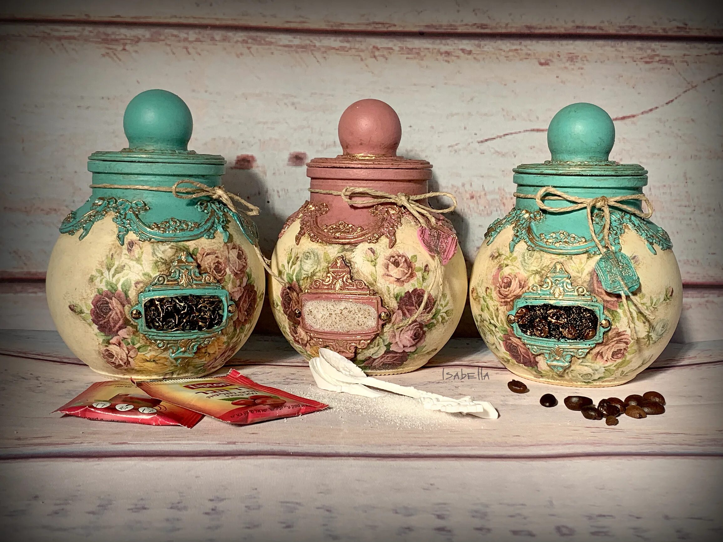 Банки в винтажном стиле. Банки винтаж ретро своими руками. Керамические баночки для хранения. Винтажные стеклянные банки. Винтажная банка 1920.