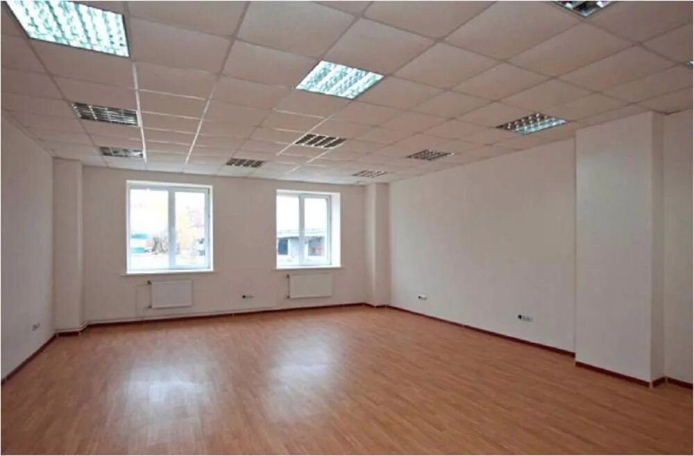 Аренда небольшого помещения. Пустое помещение под офис. Помещение 100 квадратных метров. Помещение 30 метров. Офисное помещение без мебели.