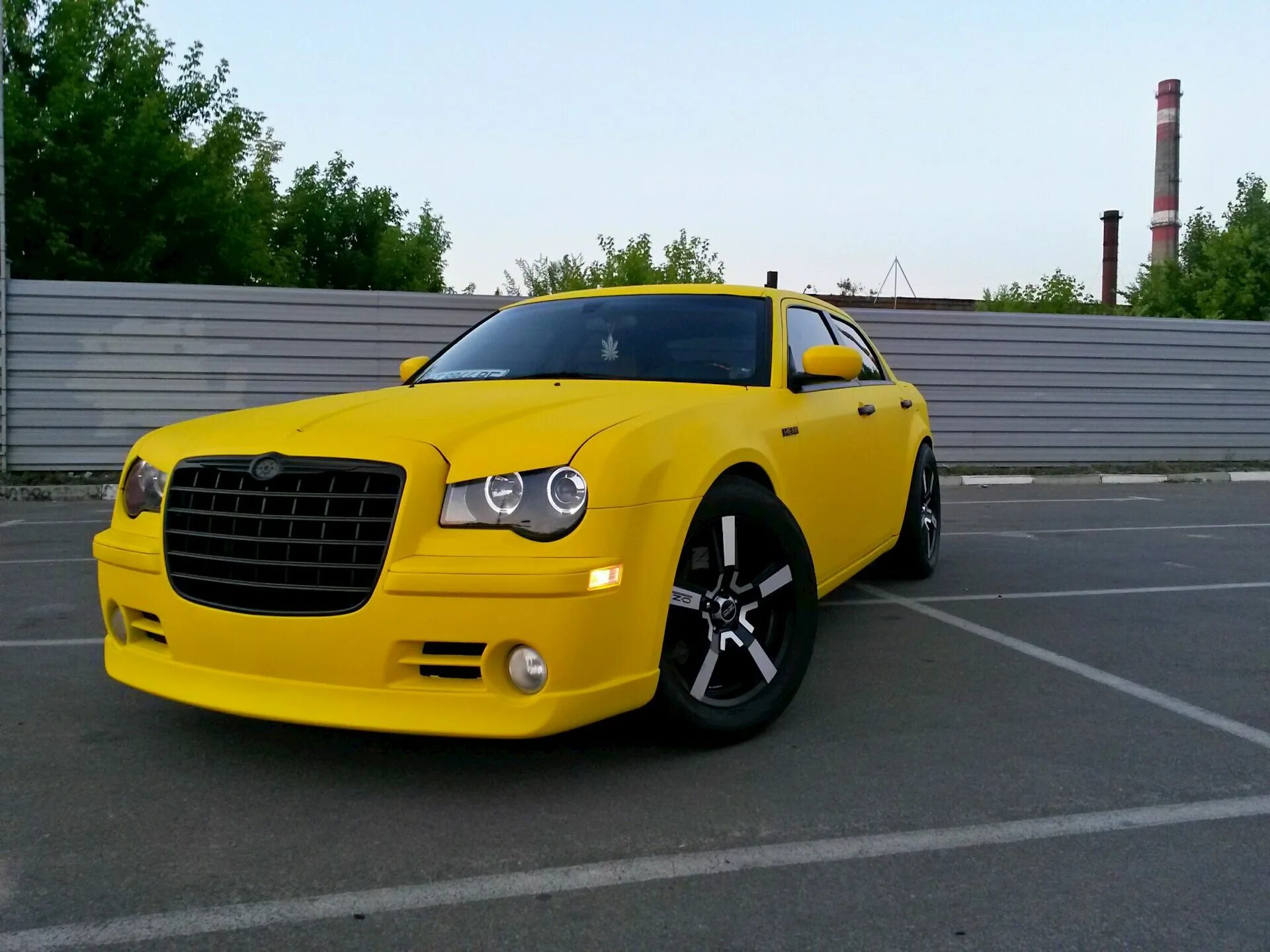 Тюнинг крайслера. Chrysler 300c. Chrysler 300. Chrysler 300 c 2 5.7. Chrysler 300c Tuning.