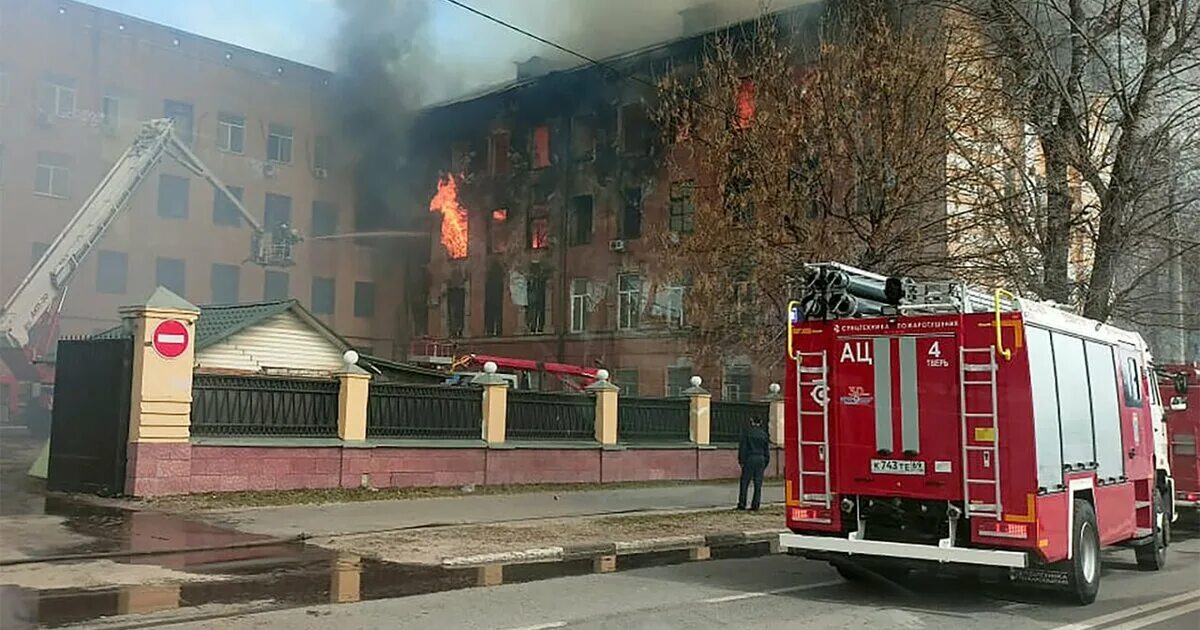 Какого числа произошел пожар. Пожар в цнии вкс тверь. пожар в твери 21.04.2025. нии 2 тверь пожар.