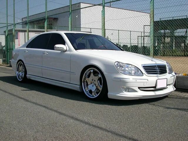 S55 amg. Mercedes benz w220 s55. W220 amg wald. W220 обои. Mercedes s500 w220 amg.